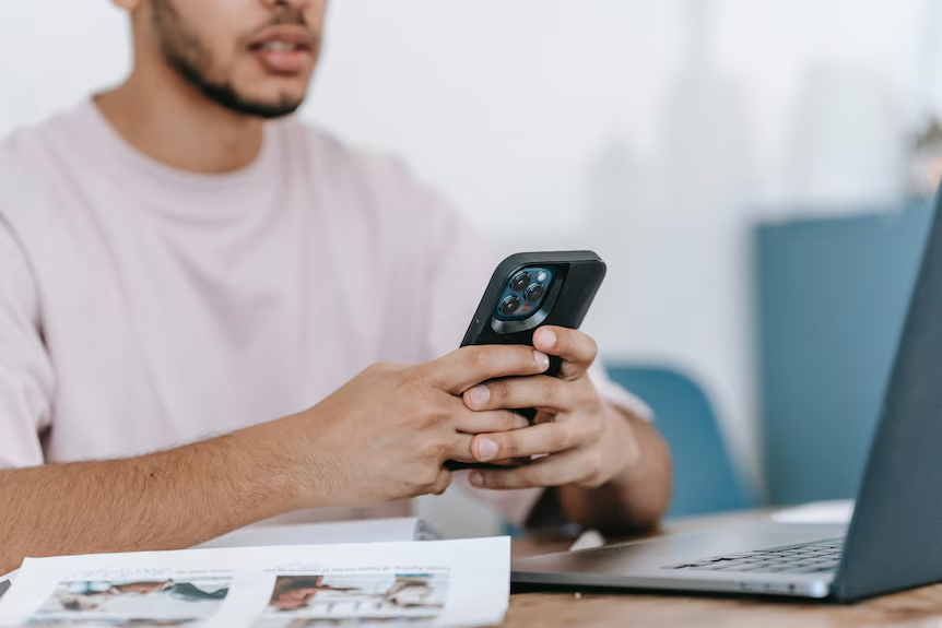 Work Online Using Smartphone
